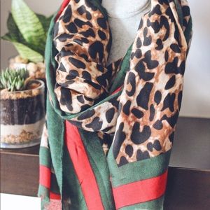 Pashmina Leopard